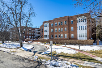 Copper Beech in West Hartford, CT - Building Photo - Building Photo