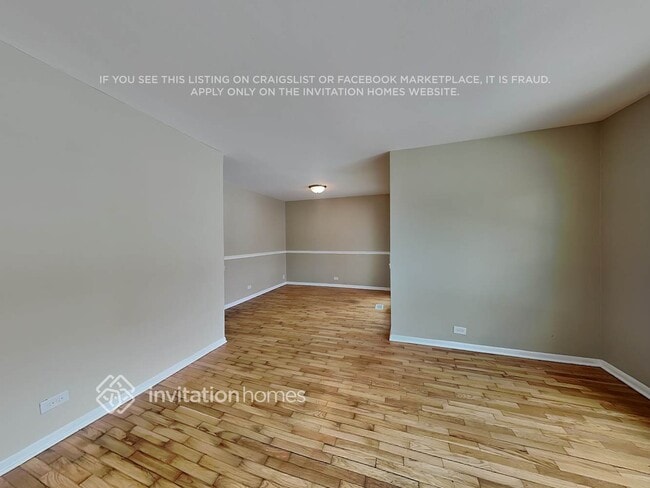 421 Spruce Dr in Schaumburg, IL - Building Photo - Building Photo