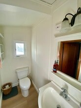 7277 SW Canyon Ln in Portland, OR - Building Photo - Building Photo