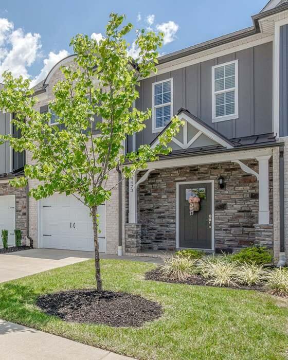 4423 Cross Keys Way in Murfreesboro, TN - Foto de edificio