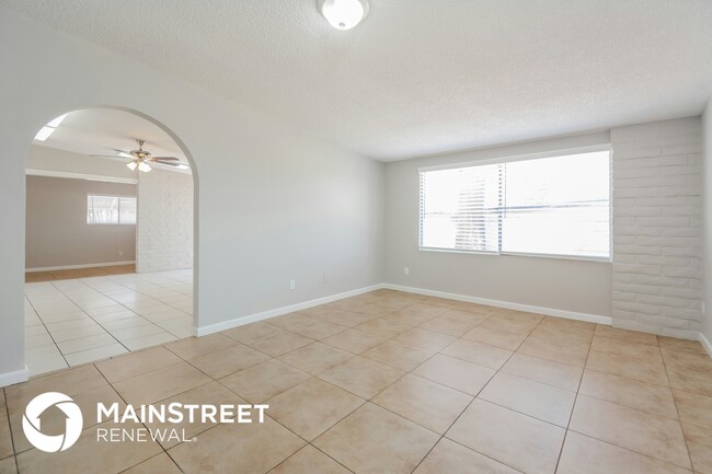 property at 3242 S Champlain Ave