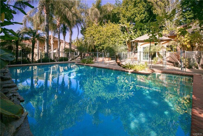 property at 5218 Otis Ave