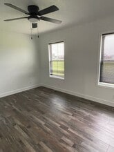 725 Howard Dr in Lebanon, MO - Building Photo - Building Photo