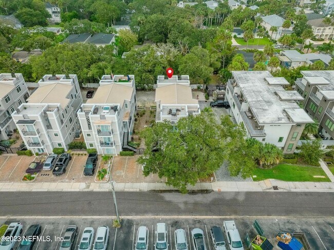 339 Ahern St, Unit 4 in Atlantic Beach, FL - Building Photo - Building Photo