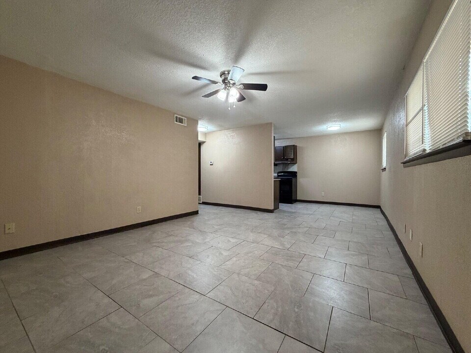 226 Cherry St in Levelland, TX - Building Photo