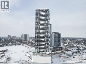 25 Wellington St S in Kitchener, ON - Building Photo - Building Photo