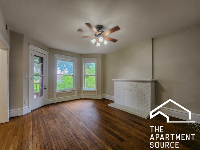 property at 4330 N Sheridan Rd