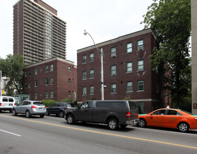 Aeneas Court Apartments in Toronto, ON - Building Photo - Building Photo