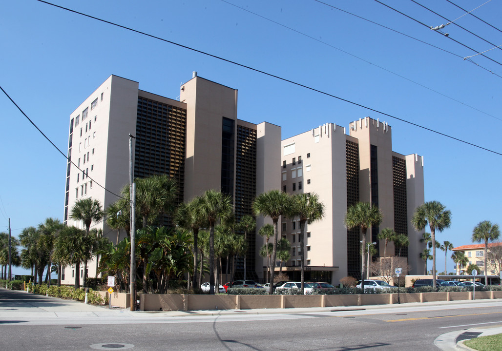 900 Gulf Blvd in Indian Rocks Beach, FL - Foto de edificio