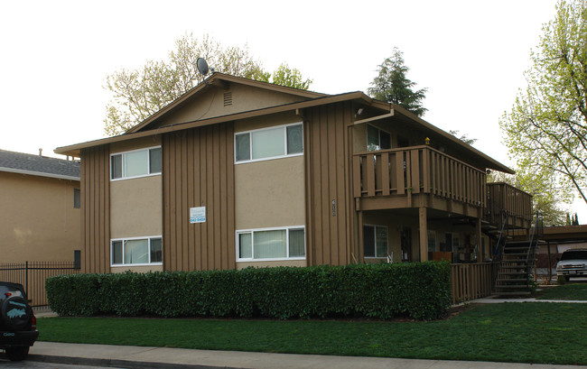 610-620 Fairview Dr in Gilroy, CA - Building Photo - Building Photo