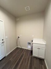 546 Country Hollow Dr in Fernley, NV - Building Photo - Building Photo