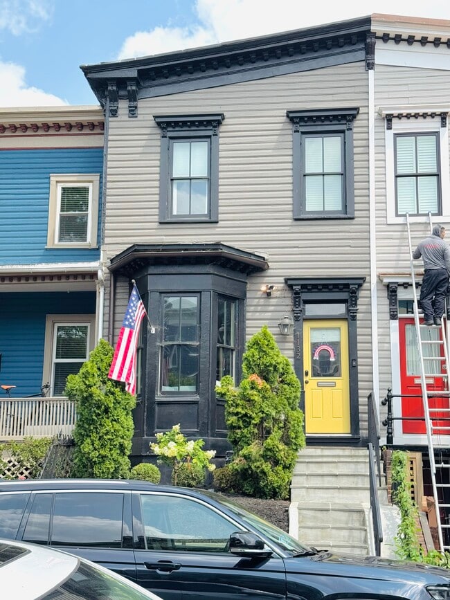 property at 1132 Park St NE