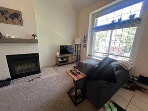 1885 S Quebec Way, Unit E24 in Denver, CO - Foto de edificio - Building Photo