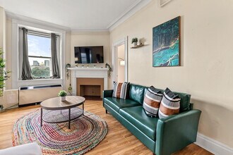 62 Boylston St in Boston, MA - Building Photo - Building Photo