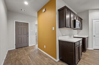 20811 Olive Leaf St in Roman Forest, TX - Building Photo - Building Photo