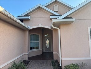 8814 SW 83rd Court Rd in Ocala, FL - Building Photo - Building Photo