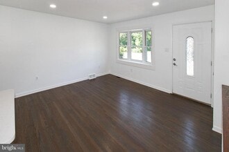 9802 Lomond Dr in Manassas, VA - Building Photo - Building Photo