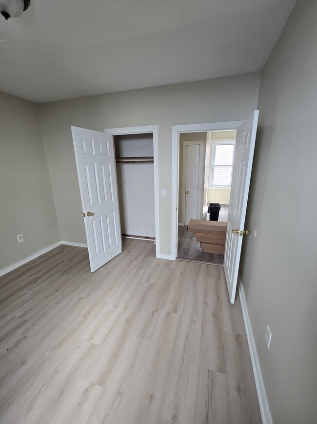 239 State St, Unit First floor in New Bedford, MA - Building Photo - Building Photo