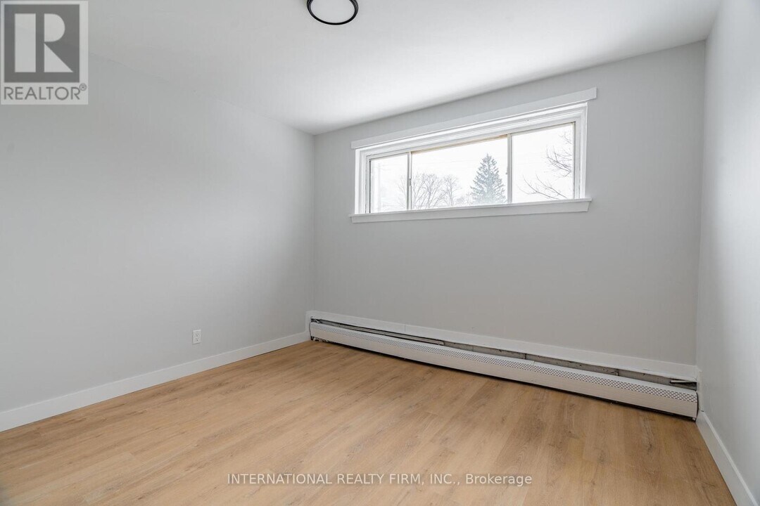 1284 Gramercy Park Pl in London, ON - Building Photo