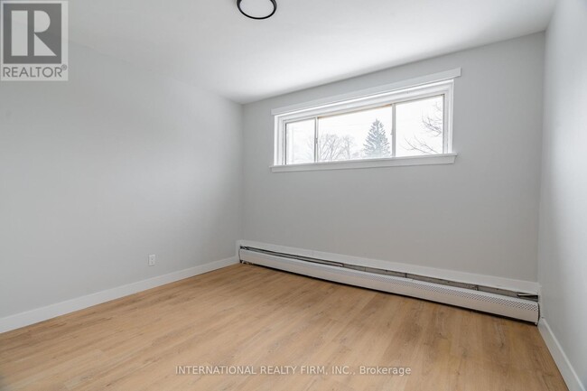 property at 1284 Gramercy Park Pl