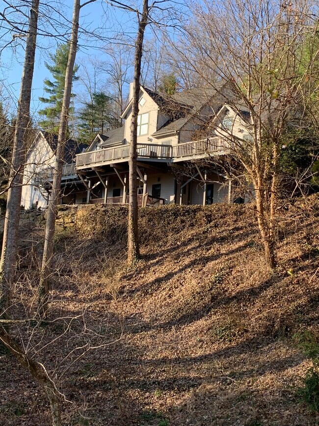 30 Ox Bow Xing Rentals in Weaverville, NC