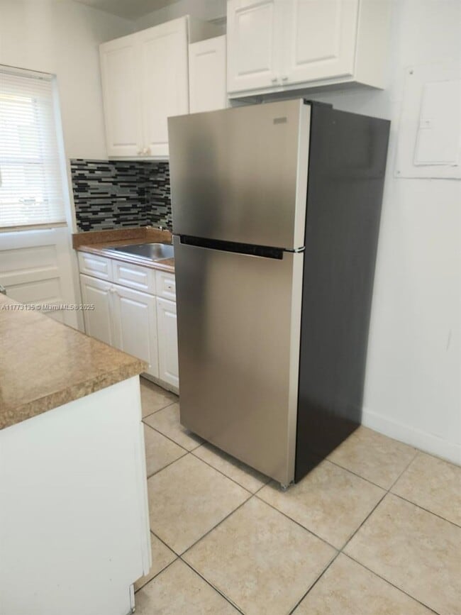 property at 1765 Venice Ln