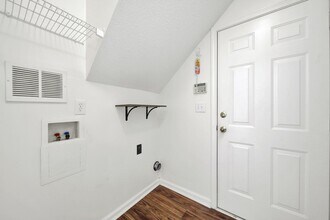 14200 Harlequin Dr in Charlotte, NC - Building Photo - Building Photo