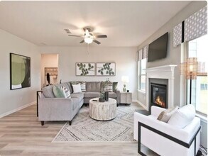 446 Ravine Dr in Woodstock, GA - Building Photo - Building Photo