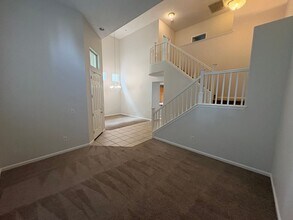 123 Panorama Way in Brentwood, CA - Building Photo - Building Photo