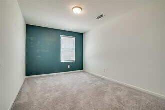 731 Yorkshire Dr in Lavon, TX - Building Photo - Building Photo