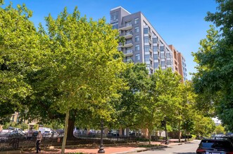 460 New York Ave NE in Washington, DC - Building Photo - Building Photo