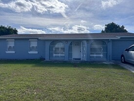 662 Marot St in Orlando, FL - Building Photo