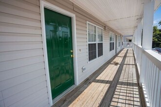 Ocean Highway Apartments in Hampstead, NC - Foto de edificio - Building Photo