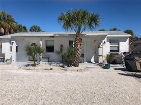 6755 Gulf Winds Dr in St Pete Beach, FL - Building Photo