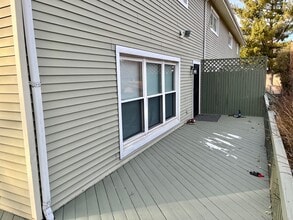 221 Eisenhower Dr in Bloomington, IL - Building Photo - Building Photo