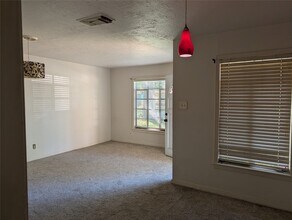 5318 Angelo St in Houston, TX - Building Photo - Building Photo