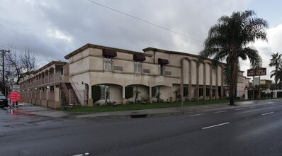 Newport Senior Village Apartments in Costa Mesa, CA - Building Photo - Building Photo