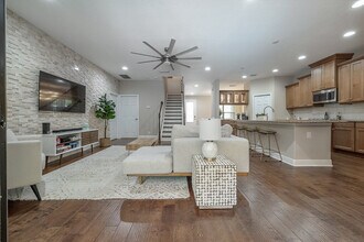 10238 Blossom Trail in Seminole, FL - Building Photo - Building Photo