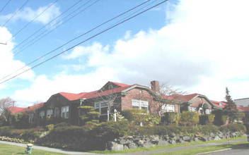 Berg Court Apartments in Seattle, WA - Building Photo - Building Photo