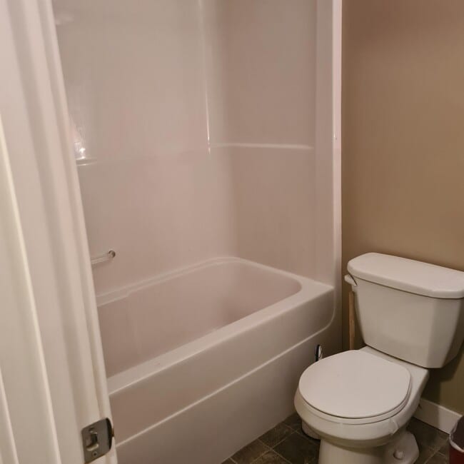430 Ottawa St in Regina, SK - Building Photo - Building Photo
