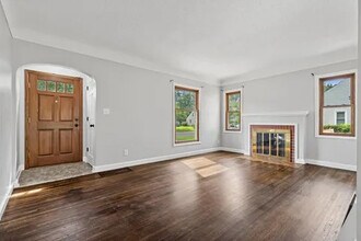 6300 Wentworth Ave S in Richfield, MN - Foto de edificio - Building Photo