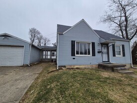 4005 W 2nd St in Dayton, OH - Building Photo