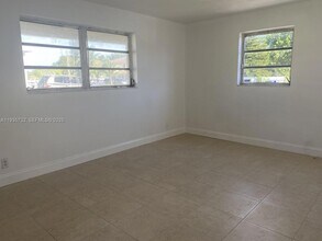 5904 SW 27th St, Unit S in West Park, FL - Building Photo - Building Photo