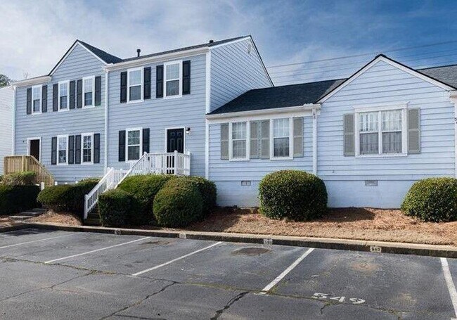 547 Harbor Lake Ct in Marietta, GA - Building Photo - Building Photo