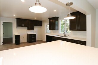 12024 Alberta Dr in Culver City, CA - Building Photo - Building Photo