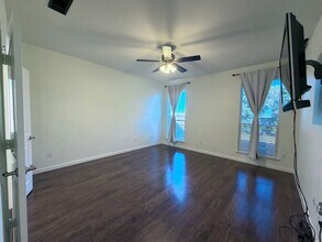 3917 Old Richwood Ln in Fort Worth, TX - Foto de edificio - Building Photo