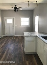 36 Center Ave in Keansburg, NJ - Building Photo - Building Photo