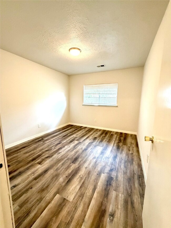 19114 Indian Grass Dr