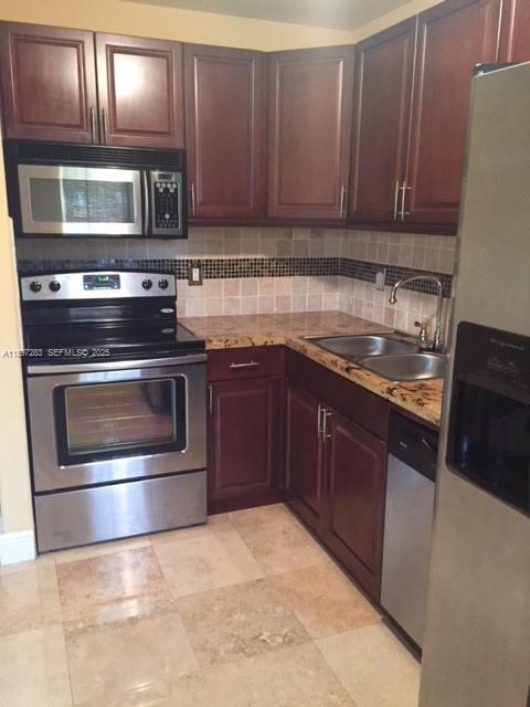 5174 NE 6th Ave in Oakland Park, FL - Building Photo - Building Photo