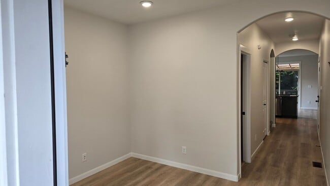 3707 NE Minnehaha St in Vancouver, WA - Foto de edificio - Building Photo